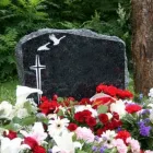 Yrityksen 1 kuva HAUTAKIVIKAIVERRUS SARÉN VELI Kiven leikkaaminen, muotoilu ja viimeistely  Seinäjoki 03