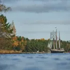 Yrityksen 7 kuva HELSINGIN PURJELAIVAKONTTORI Sisävesiliikenteen henkilökuljetus  Helsinki 18