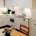 Yrityksen 7 kuva KUNINKAANTIEN MAJATALO  Kotka 09