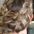 Yrityksen 1 kuva PARTURI-KAMPAAMO WELLHOTTARET  Oulu 14