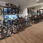 Yrityksen 10 kuva PYÖRÄLIIKE PYÖRÄPOJAT OY Urheiluvälineiden ja polkupyörien vähittäiskauppa  Kokkola 07