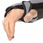 Yrityksen 2 kuva TIMON APUVÄLINE JA JALKINEHUOLTO Jalkineiden ja nahkatavaroiden korjaus  Kouvola 09