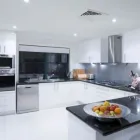 Yrityksen 1 kuva YLIVIESKAN KIVIHIOMO OY Kiven leikkaaminen, muotoilu ja viimeistely  Ylivieska 14