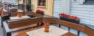 Yrityksen 5 kuva BAR & CAFE KELTAINEN AITTA Ravintolat  Oulu 14