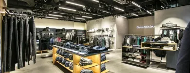 Yrityksen 1 kuva CALVIN KLEIN JEANS Vaatteiden yleisvähittäiskauppa  Helsinki 18