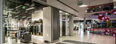Yrityksen 2 kuva CALVIN KLEIN JEANS Vaatteiden yleisvähittäiskauppa  Helsinki 18
