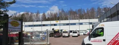 Yrityksen 2 kuva ITÄ-HELSINGIN LASI OY  Helsinki 18