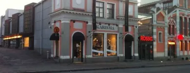 Yrityksen 5 kuva KARISMA Vaatteiden yleisvähittäiskauppa  Vaasa 12