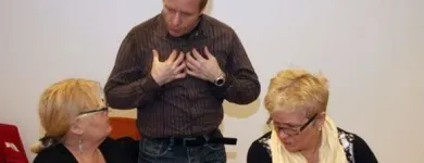 Yrityksen 2 kuva KIM LINDÉN Kielikoulut ja -opistot  Helsinki 18