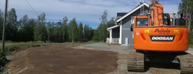 Yrityksen 2 kuva KONEURAKOINTI HANNU PELTOLA Rakennuspaikan valmistelutyöt  Himanka 14