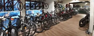 Yrityksen 10 kuva PYÖRÄLIIKE PYÖRÄPOJAT OY Urheiluvälineiden ja polkupyörien vähittäiskauppa  Kokkola 07