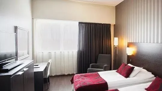 Yrityksen 1 kuva HOTELLI RAAHEN HOVI