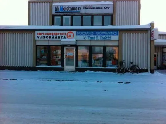 Yrityksen 9 kuva OMPELUKONEMYYNTI V. ISOKÄÄNTÄ
